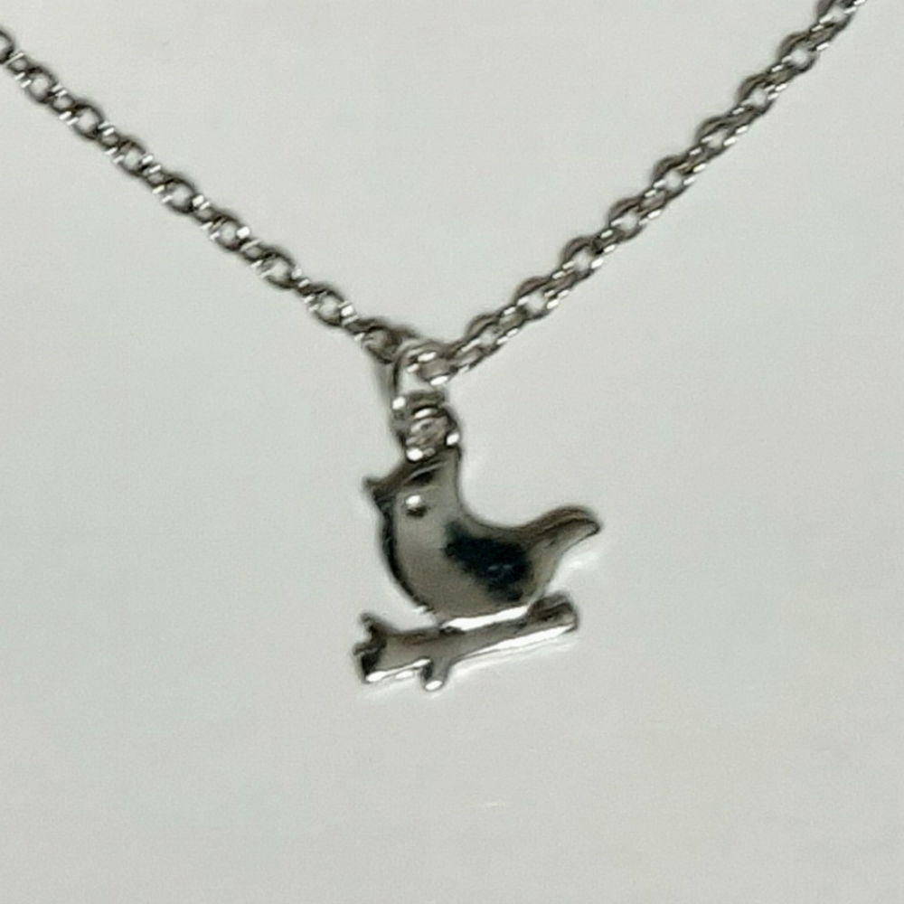 Cardinal Chain Necklace - Picture 2 of 2
